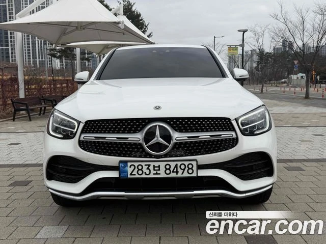 Mercedes-Benz GLC 300 HYBRID* COUPE* AMG* LINE* ДИСТРОНИК* , снимка 4 - Автомобили и джипове - 55046124