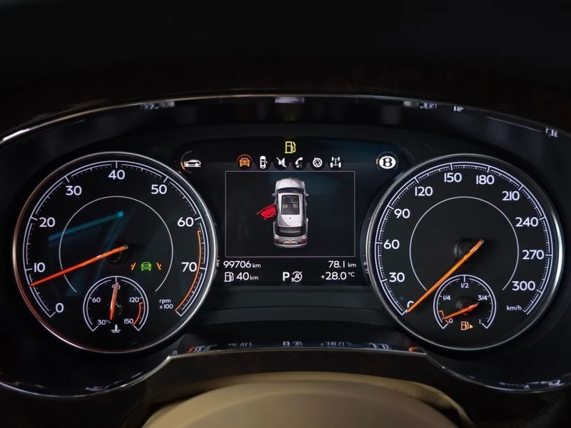 Bentley Bentayga 6.0 W12| 600к.с., снимка 8 - Автомобили и джипове - 56199875