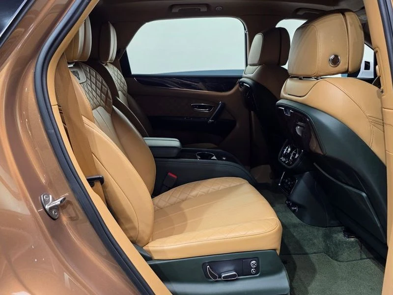 Bentley Bentayga 6.0 W12| 600к.с., снимка 12 - Автомобили и джипове - 56199875