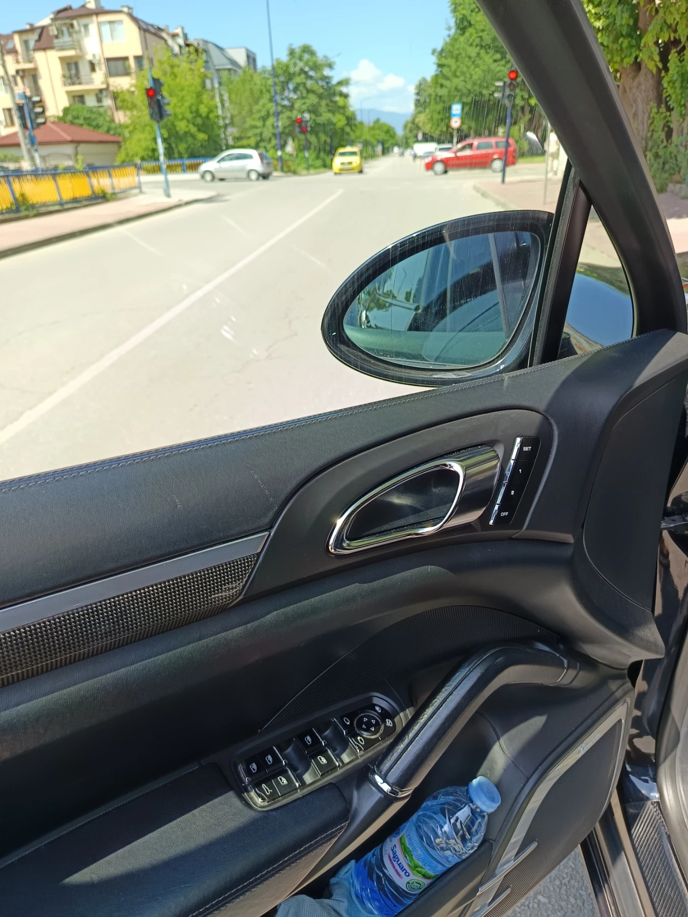 Porsche Cayenne  - изображение 8