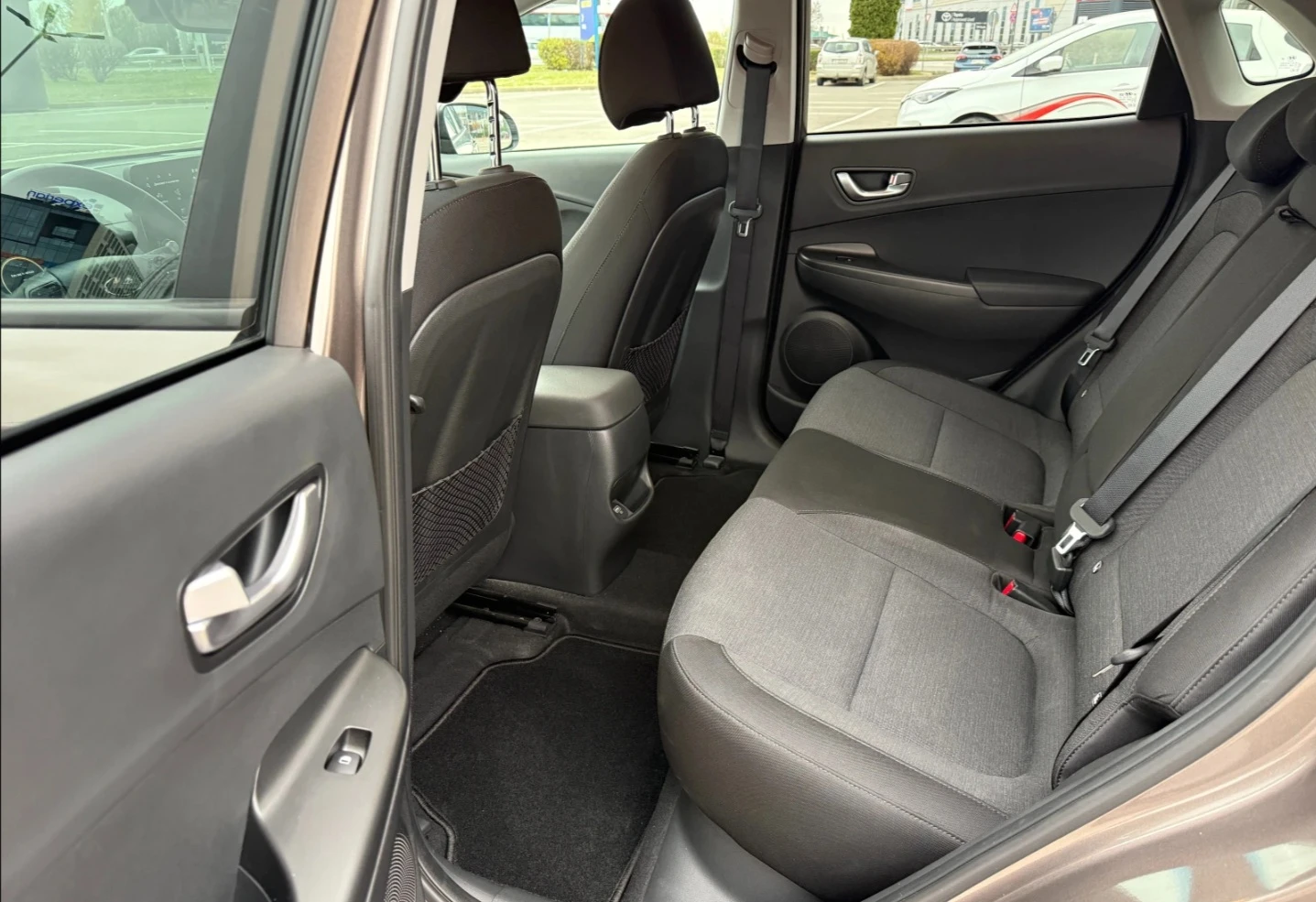 Hyundai Kona 42 kWh Facelift Термопомпа - изображение 3