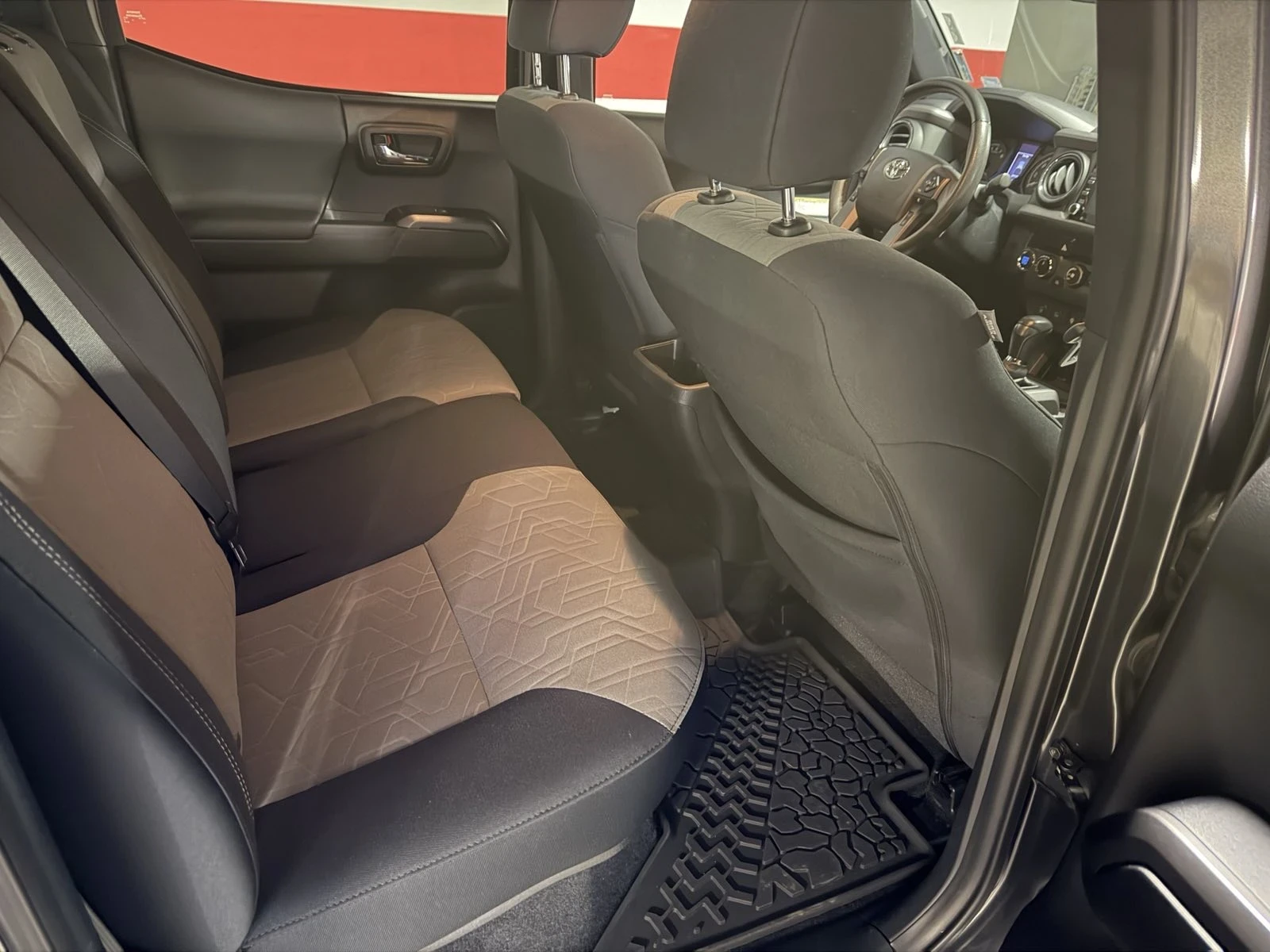 Toyota Tacoma Off road package  | Mobile.bg   8