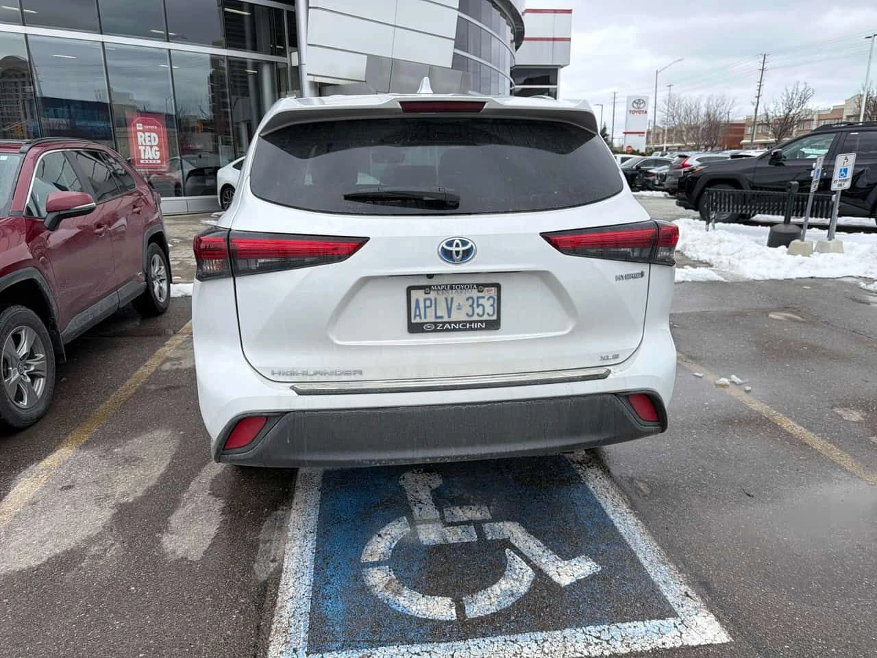 Toyota Highlander * Hybrid XLE * ПРЕДСТАВИТЕЛСТВО * ПОДГРЕВ * КАМЕРА, снимка 4 - Автомобили и джипове - 53891869