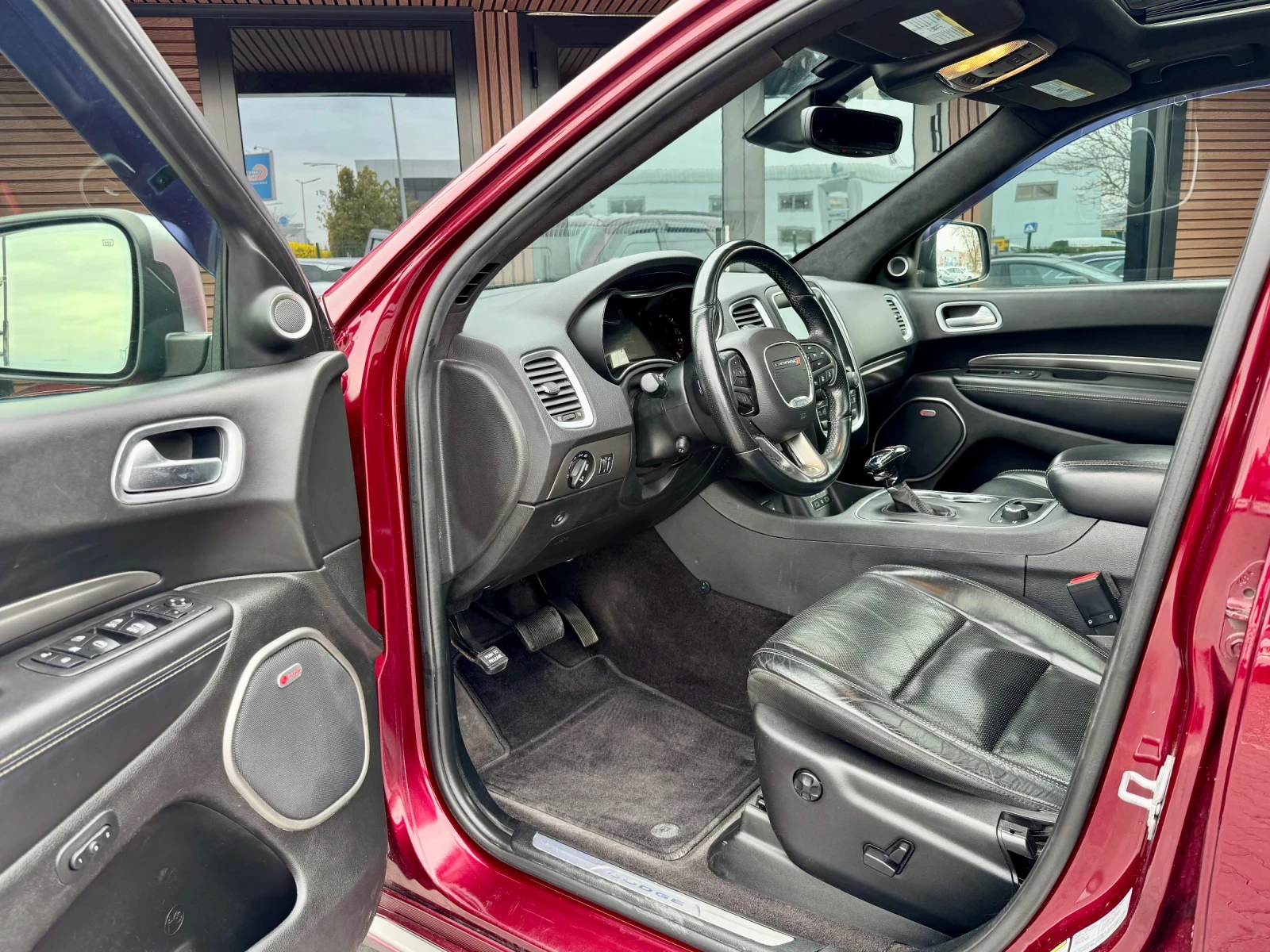 Dodge Durango R/T* CITADEL* 5.7 HEMI AWD* 7 МЕСТА* Лизинг, снимка 8 - Автомобили и джипове - 54077078