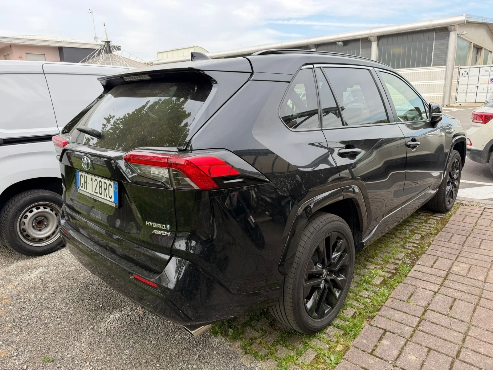 Toyota Rav4 2.5i Hybrid AWD-i* Black Edition* JBL* 142хил.км* , снимка 3 - Автомобили и джипове - 54213940
