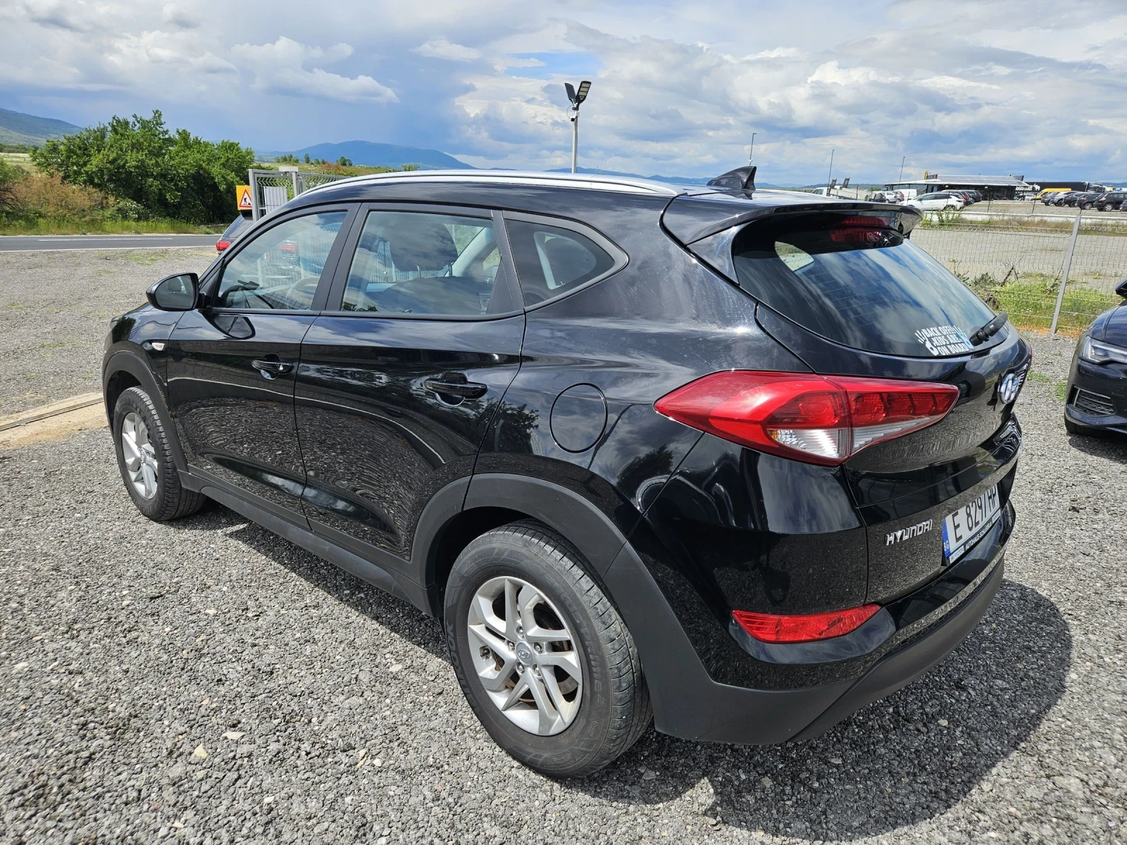 Hyundai Tucson 1.6 GDI Euro6, снимка 3 - Автомобили и джипове - 54652065