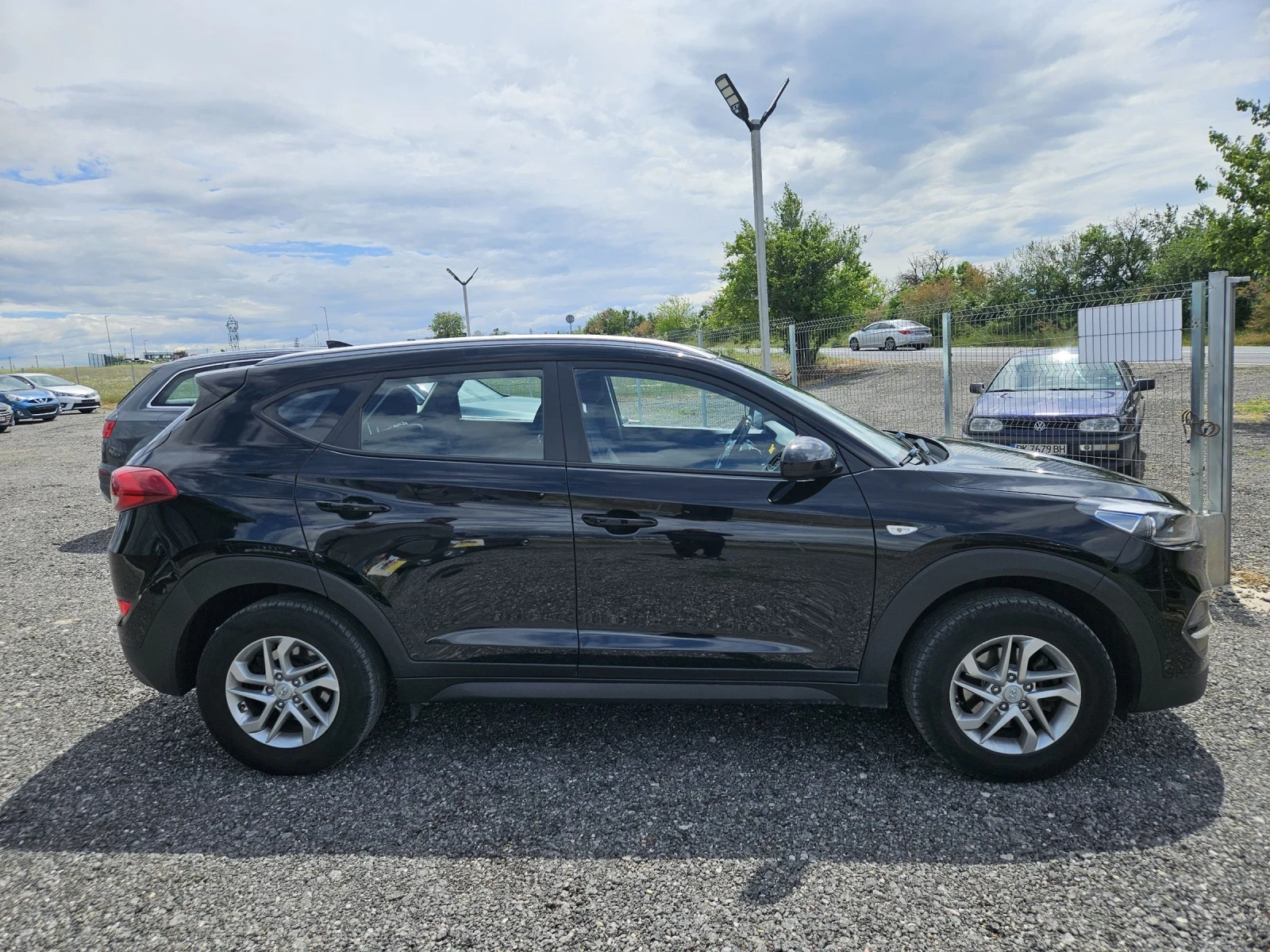 Hyundai Tucson 1.6 GDI Euro6, снимка 6 - Автомобили и джипове - 54652065