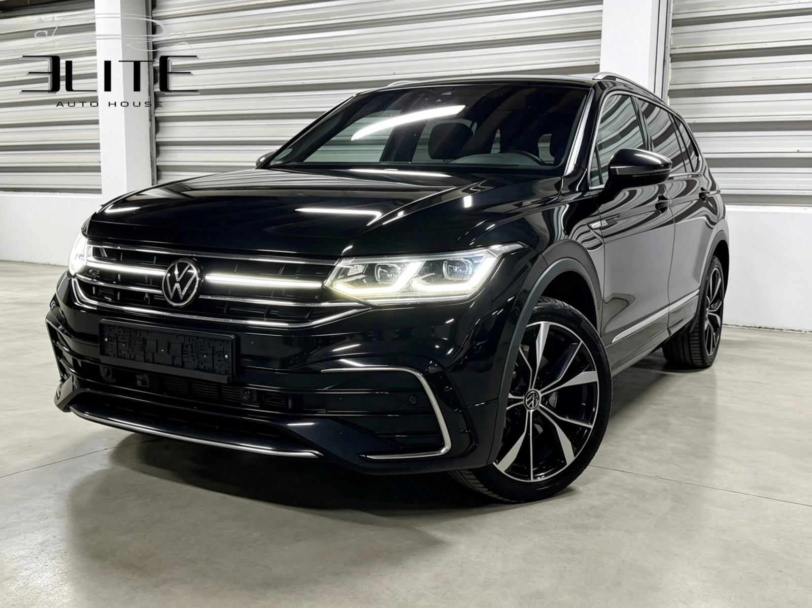 VW Tiguan 2.0TDI/3xR Line/4motion/Distronic/AllSpace/Head Up
