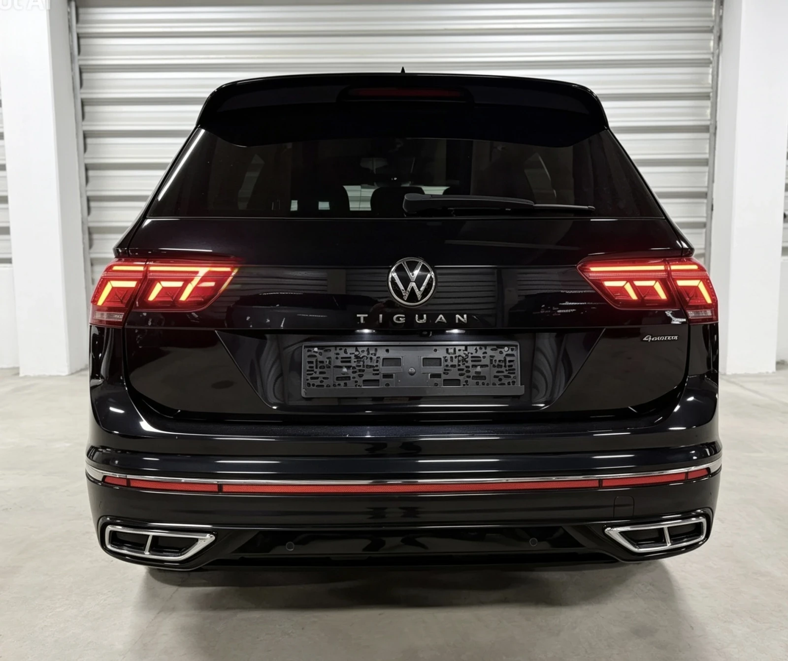 VW Tiguan 2.0TDI/3xR Line/4motion/Distronic/AllSpace/Head Up, снимка 5 - Автомобили и джипове - 55015856