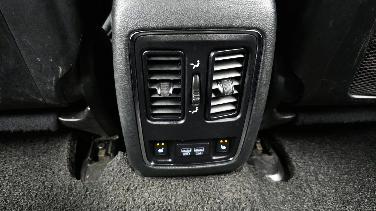 Jeep Grand cherokee 3.0 Diesel Overland, снимка 14 - Автомобили и джипове - 55216358