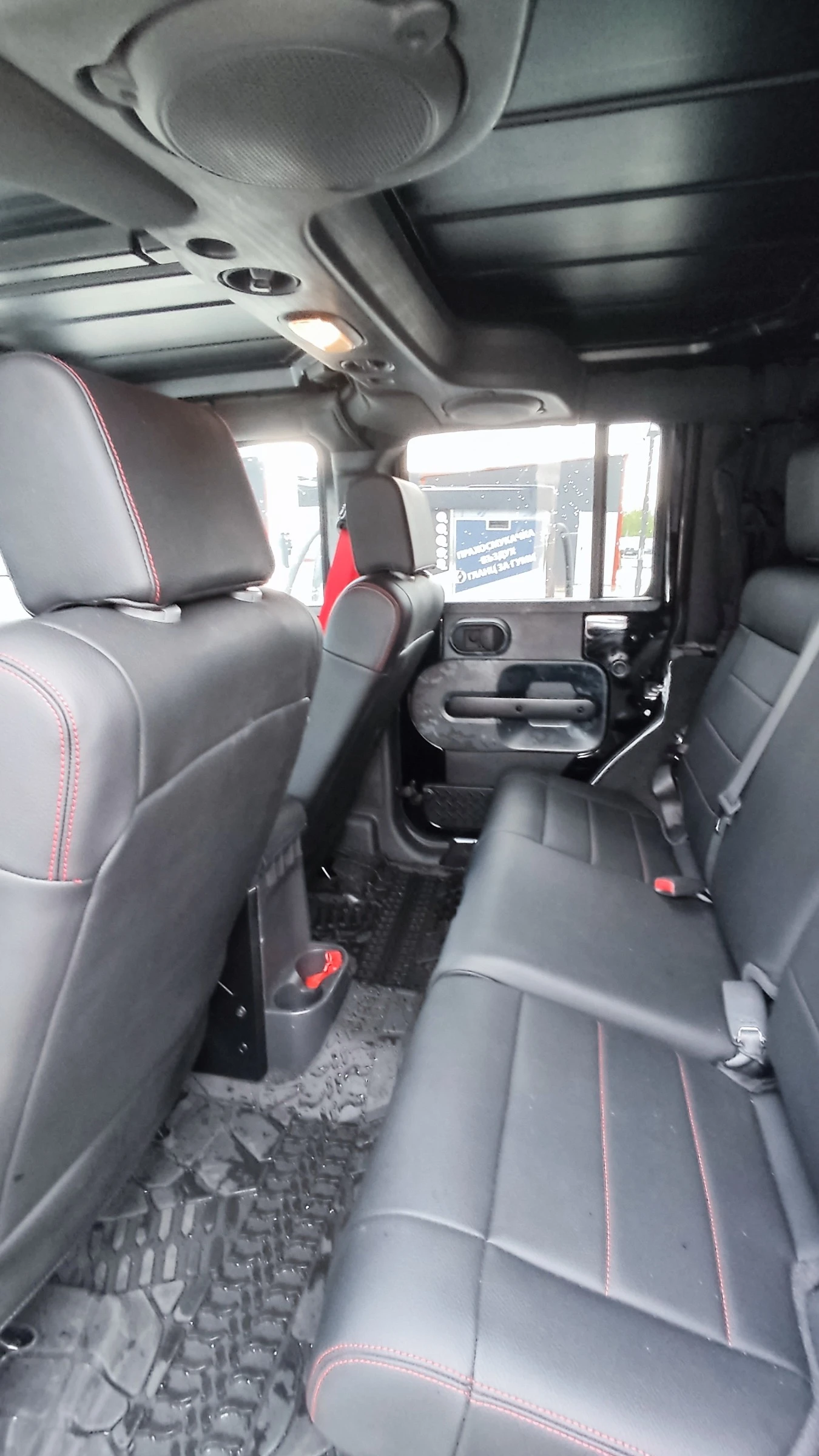 Jeep Wrangler Sahara 3.8, снимка 7 - Автомобили и джипове - 55627744