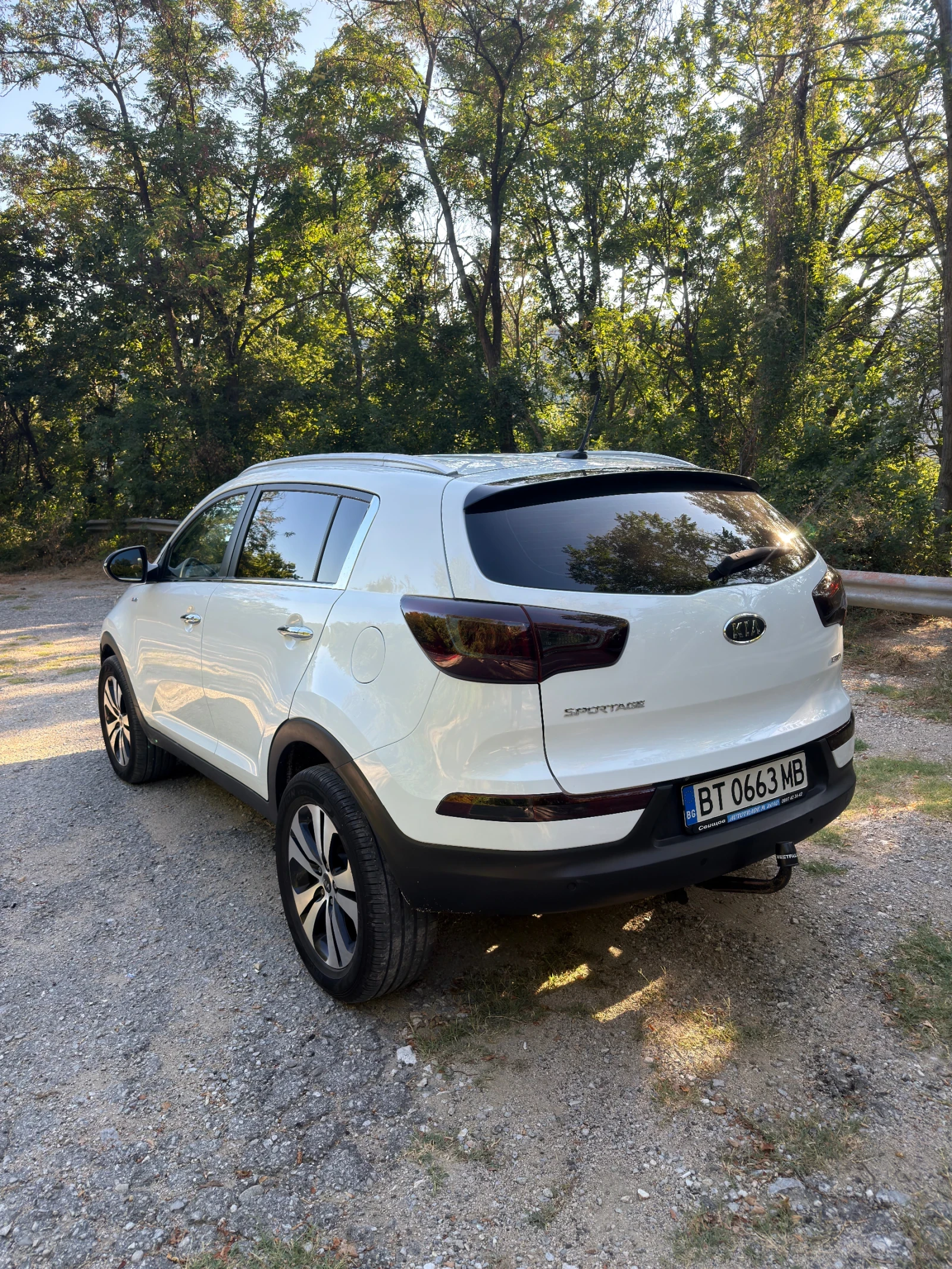 Kia Sportage 2.0. CRDI, снимка 4 - Автомобили и джипове - 55682327