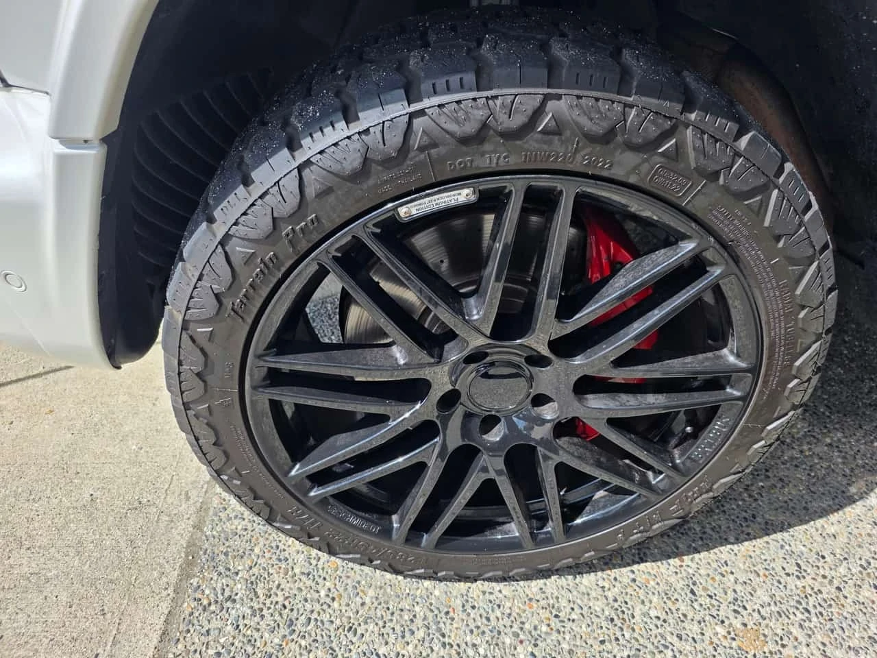 Mercedes-Benz G 63 AMG * CARFAX * BURMESTER * DISTRONIC * 360 * IWC * , снимка 14 - Автомобили и джипове - 55741623