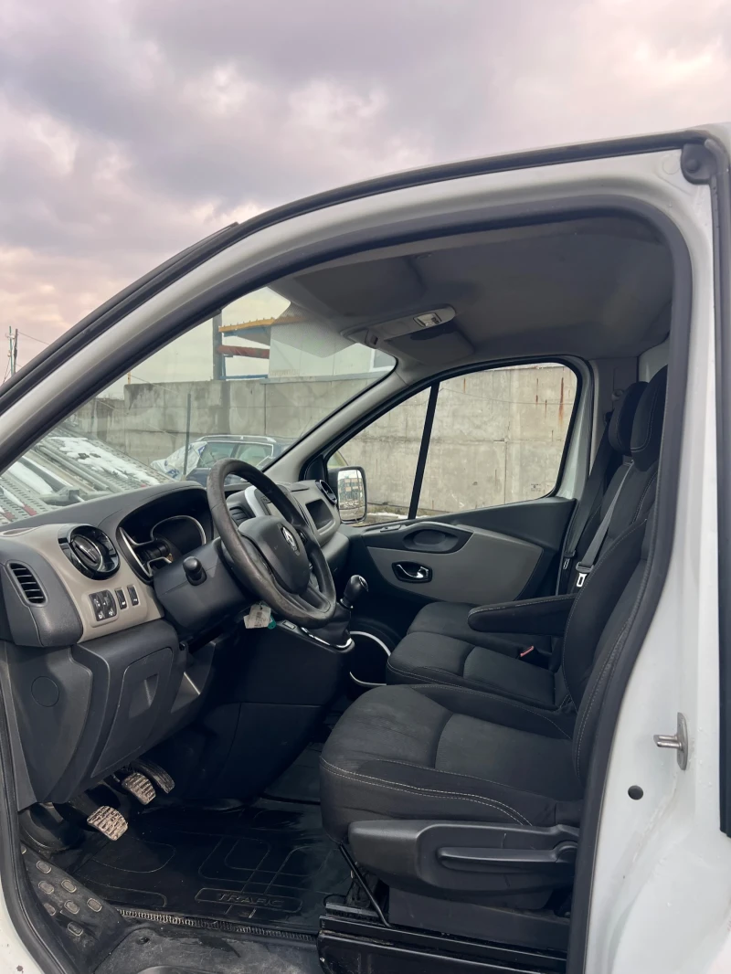 Renault Trafic Navi Klima, снимка 9 - Бусове и автобуси - 48785634