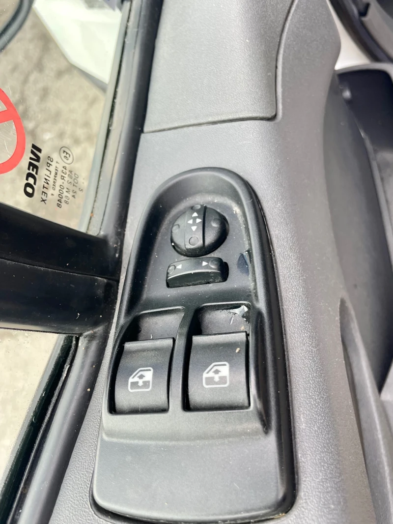 Iveco 35s13 кат Б & климатик , снимка 12 - Бусове и автобуси - 53361156