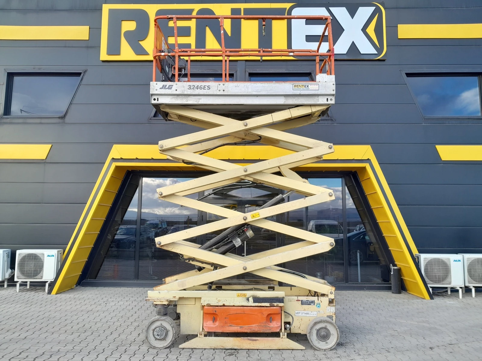    JLG 3246ES 12 | Mobile.bg   17