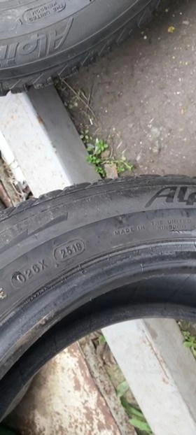 Гуми Зимни 175/65R15, снимка 8