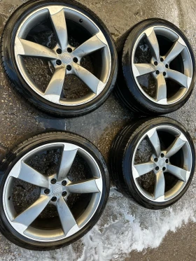 Гуми с джанти Pirelli 265/35R21, снимка 1 - Гуми и джанти - 49391046