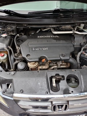 Honda Fr-v, снимка 2