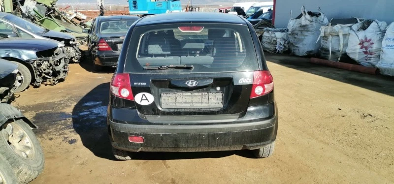 Hyundai Getz 1.1, снимка 4 - Автомобили и джипове - 44193418