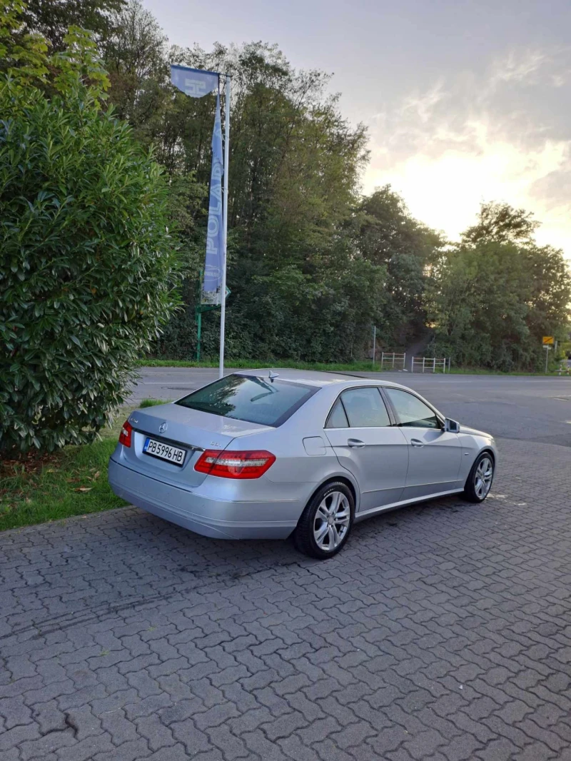 Mercedes-Benz E 250, снимка 4 - Автомобили и джипове - 47251209