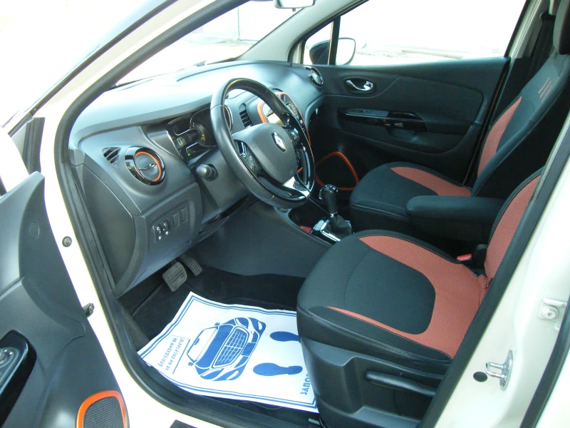 Renault Captur 1.2Tce NAVI AVTOMATIK, снимка 8 - Автомобили и джипове - 47692547