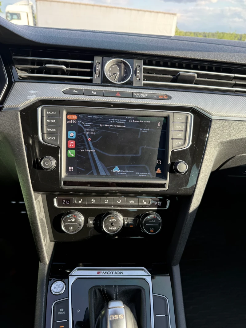 VW Passat 2.0TDI 190к.с. 4 motion R-line, снимка 11 - Автомобили и джипове - 51077635