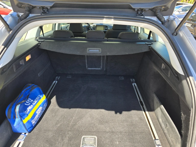 Peugeot 308 1.2 e-THP Allure, снимка 5 - Автомобили и джипове - 51322947