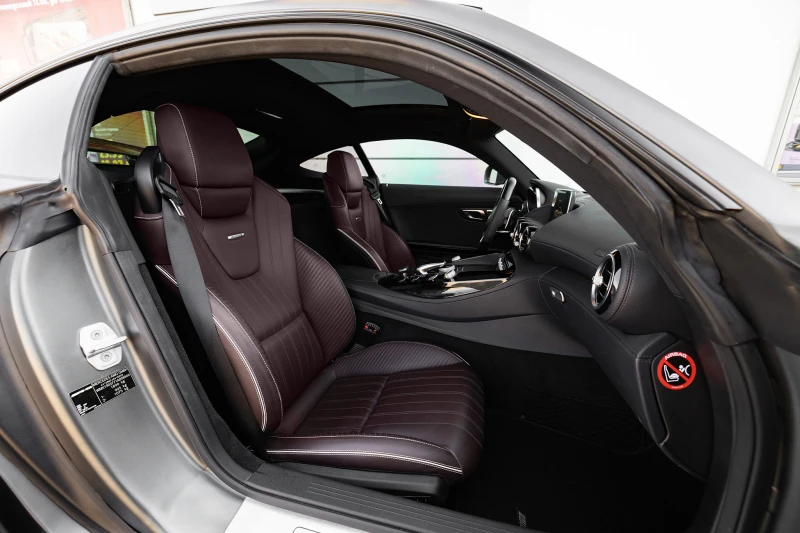 Mercedes-Benz AMG GT R, снимка 10 - Автомобили и джипове - 52598130