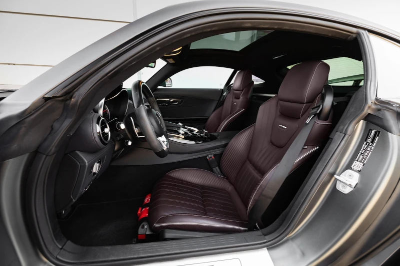 Mercedes-Benz AMG GT R, снимка 8 - Автомобили и джипове - 52598130