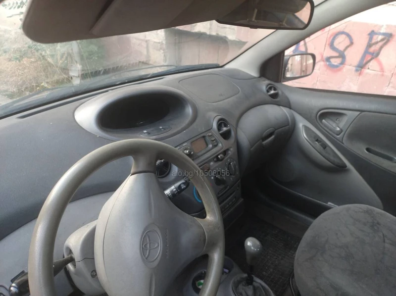 Toyota Yaris 1.4Д 4, снимка 7 - Автомобили и джипове - 52169973
