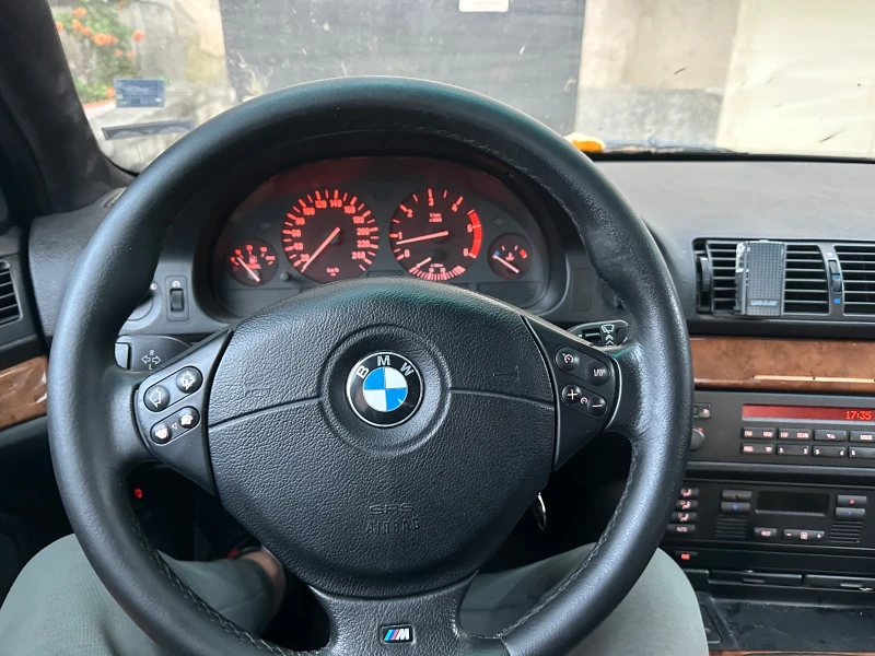 BMW 525, снимка 10 - Автомобили и джипове - 52389480