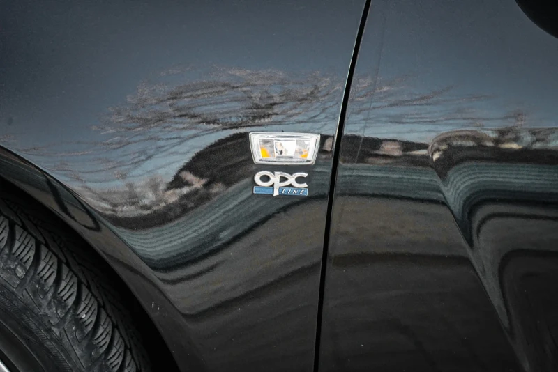 Opel Insignia, снимка 13 - Автомобили и джипове - 52864235