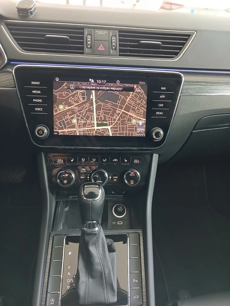 Skoda Superb STYLE PLUS 2, 0 TDI 150 к.с 7-степенна автоматичн, снимка 12 - Автомобили и джипове - 53177037