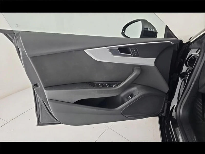 Audi A5 2.0 TDI Sport, снимка 13 - Автомобили и джипове - 54126148