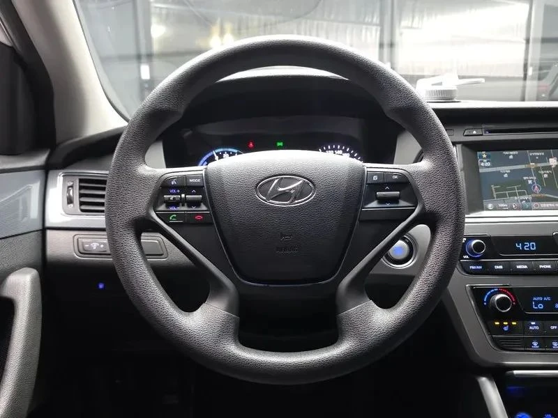 Hyundai Sonata, снимка 12 - Автомобили и джипове - 56707029