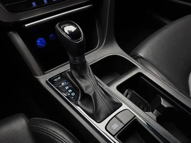 Hyundai Sonata, снимка 8 - Автомобили и джипове - 56707029