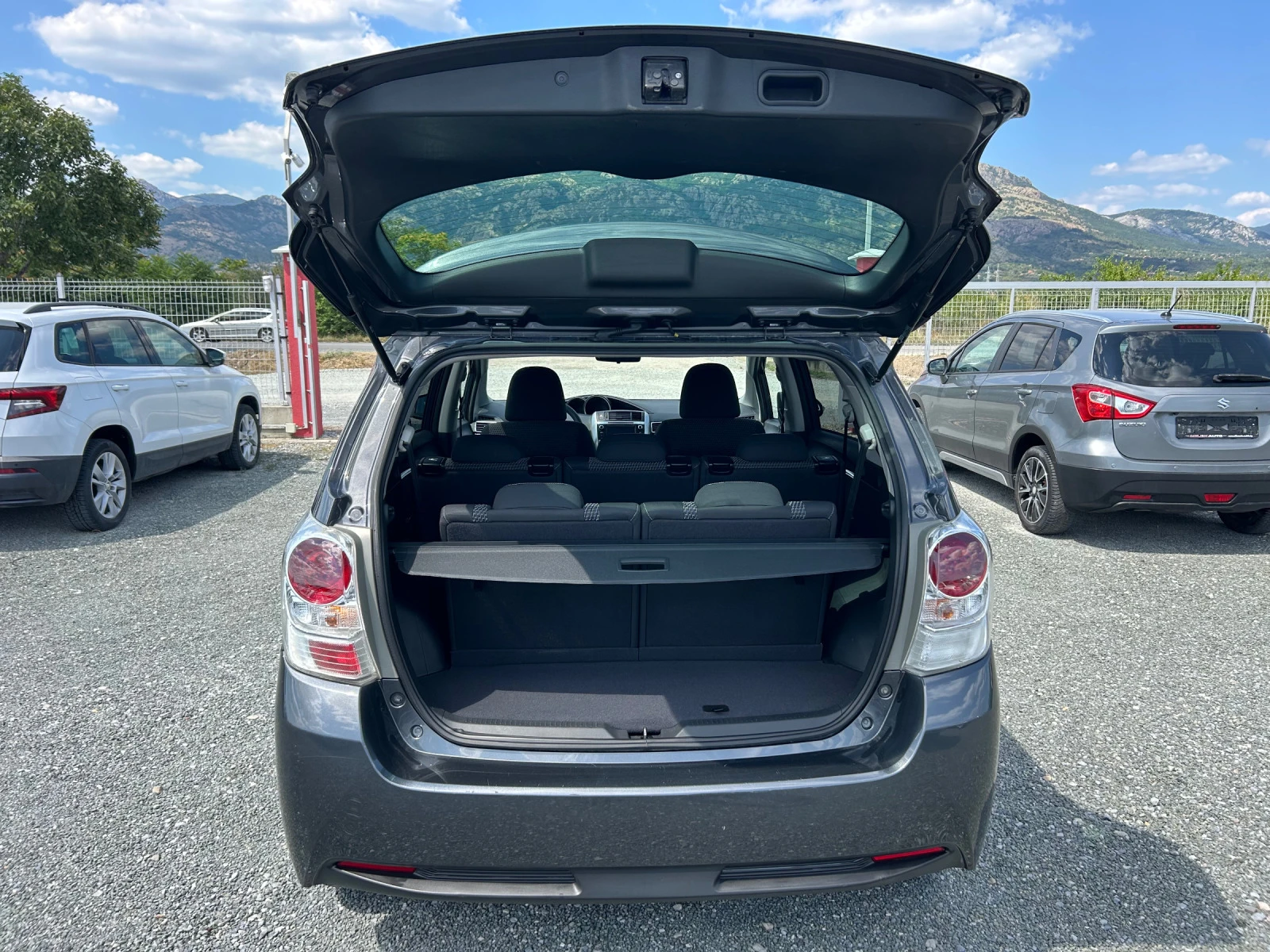 Toyota Verso (KATO )^(7-) | Mobile.bg   13