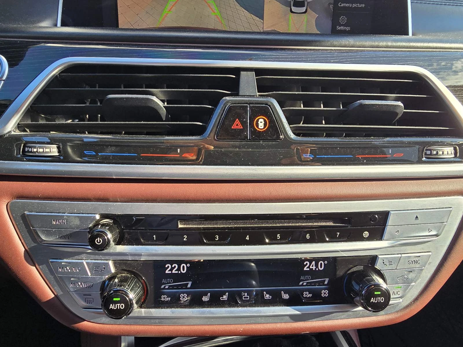 BMW 750 i xDrive   | Mobile.bg   14