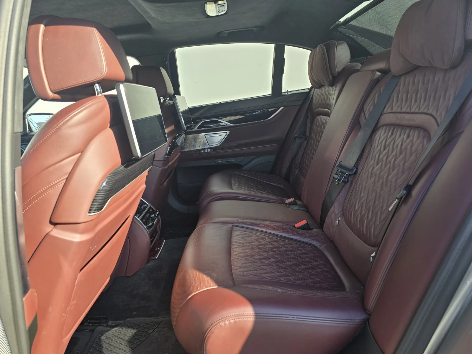 BMW 750 i xDrive   | Mobile.bg   11