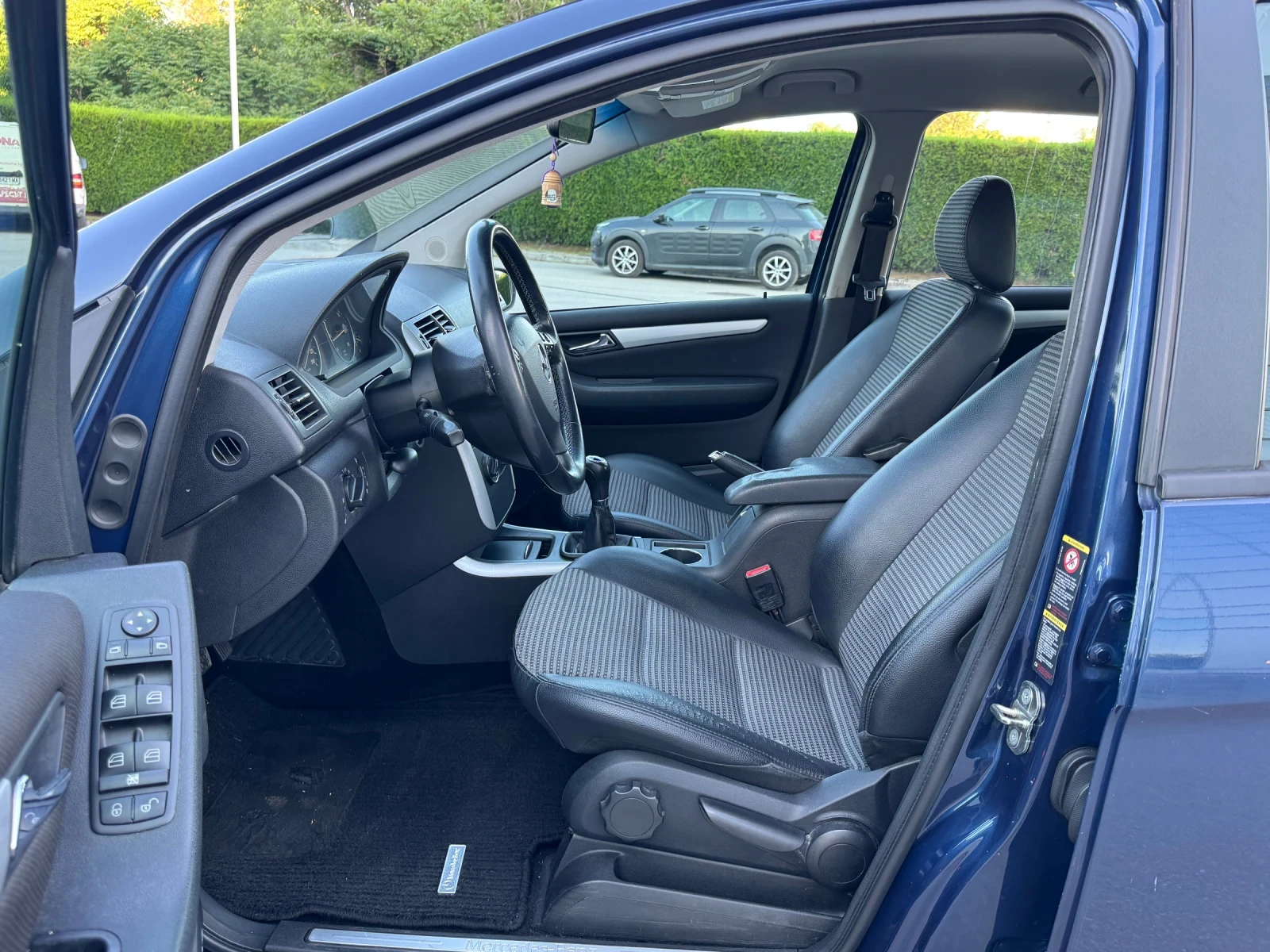 Mercedes-Benz A 200  - изображение 8
