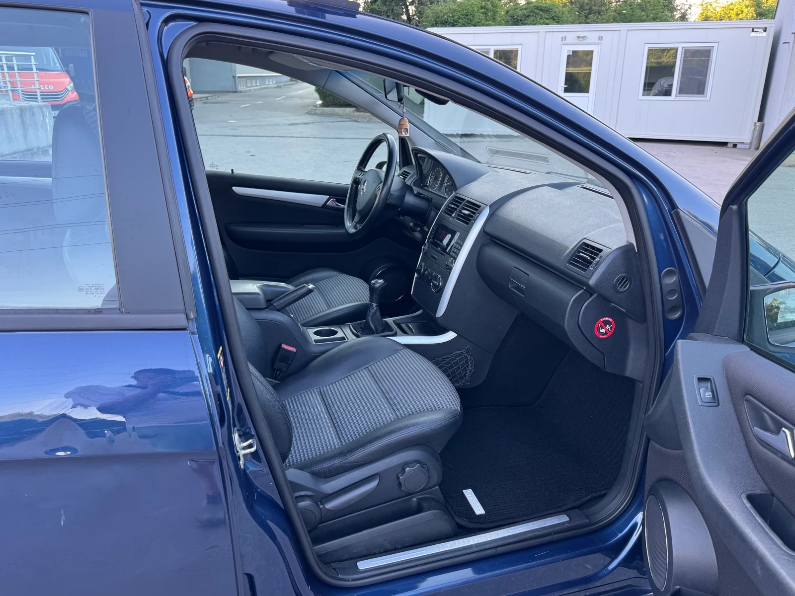 Mercedes-Benz A 200  - изображение 10