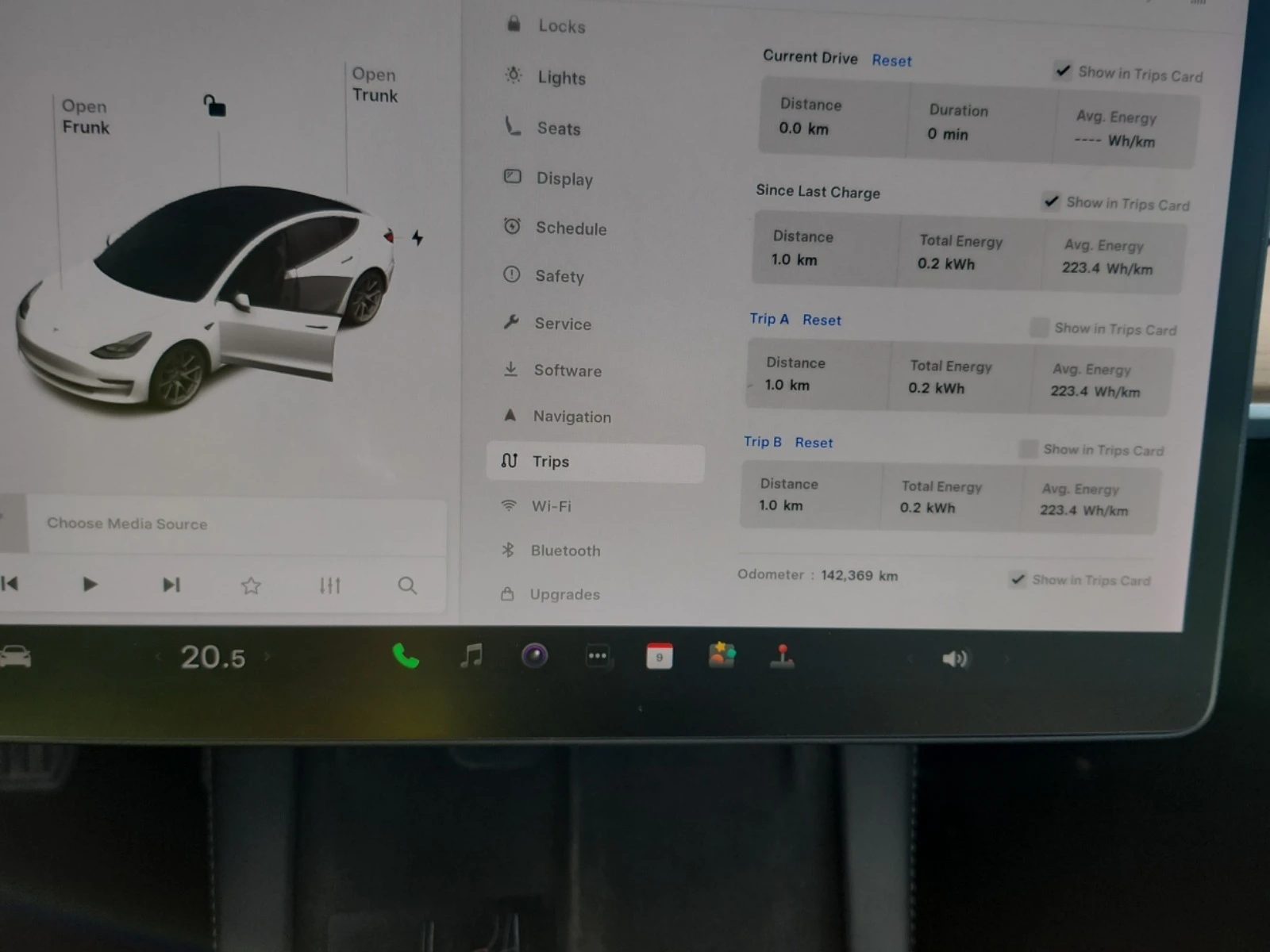 Tesla Model 3  LONG RANGE * CARFAX * БЕЗ ПЪРВОНАЧАЛНА ВНОСКА - изображение 8