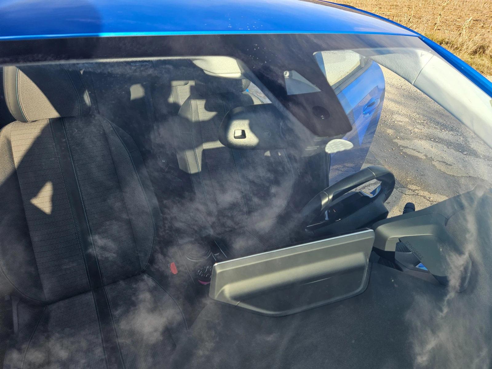 Peugeot 208  ALLURE * 3D * BIG NAVI * Full LED * 50 kWh | Mobile.bg   8