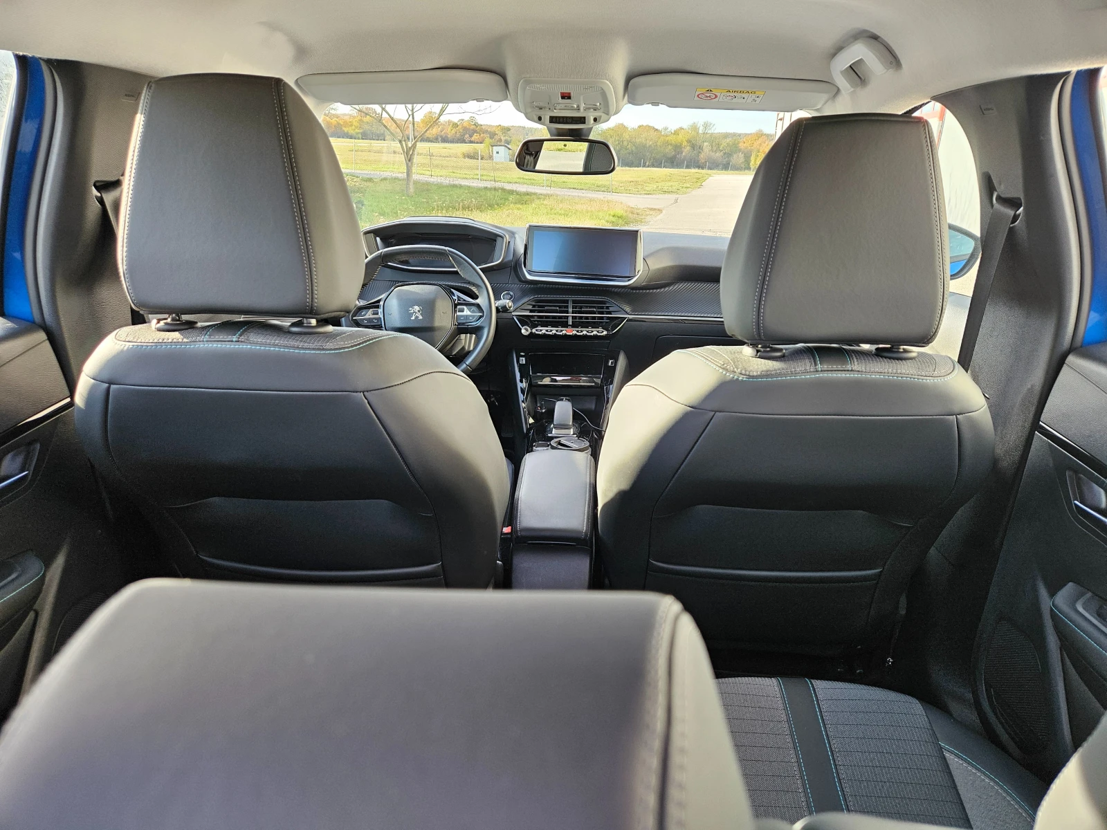 Peugeot 208  ALLURE * 3D * BIG NAVI * Full LED * 50 kWh | Mobile.bg   10