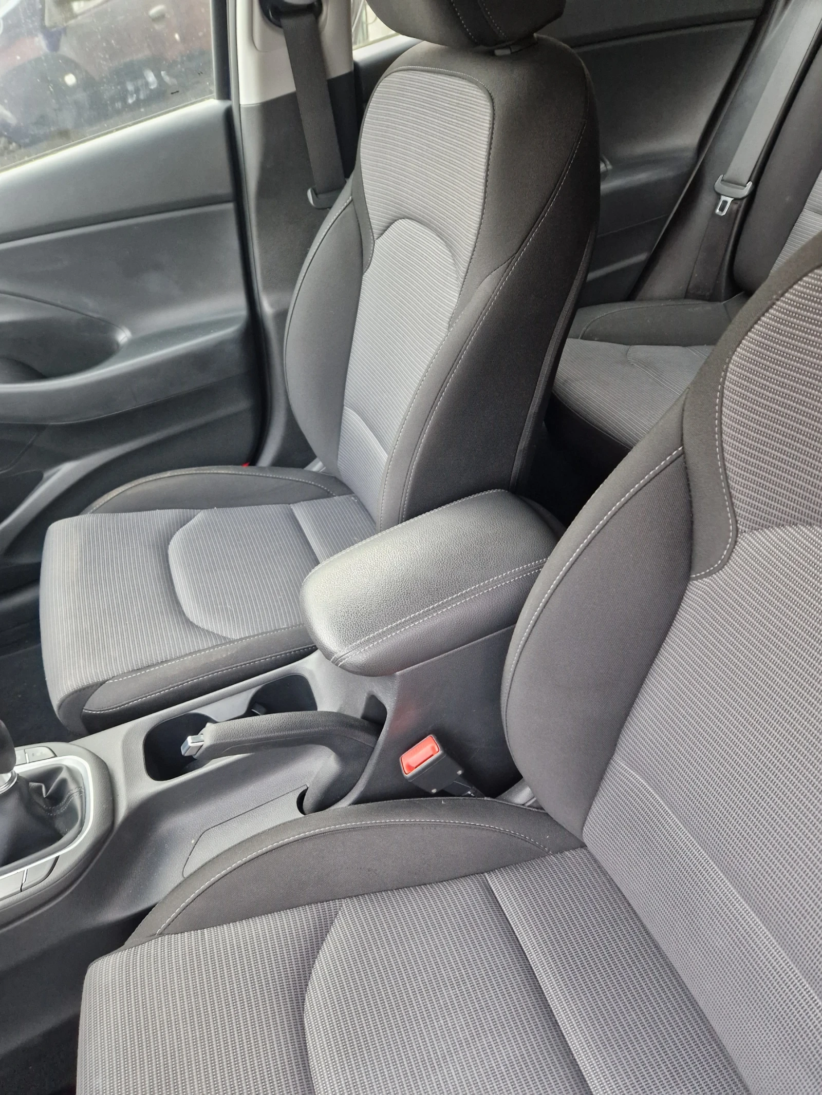 Hyundai I30 1.4  99 ���� | Mobile.bg � ����������� 12