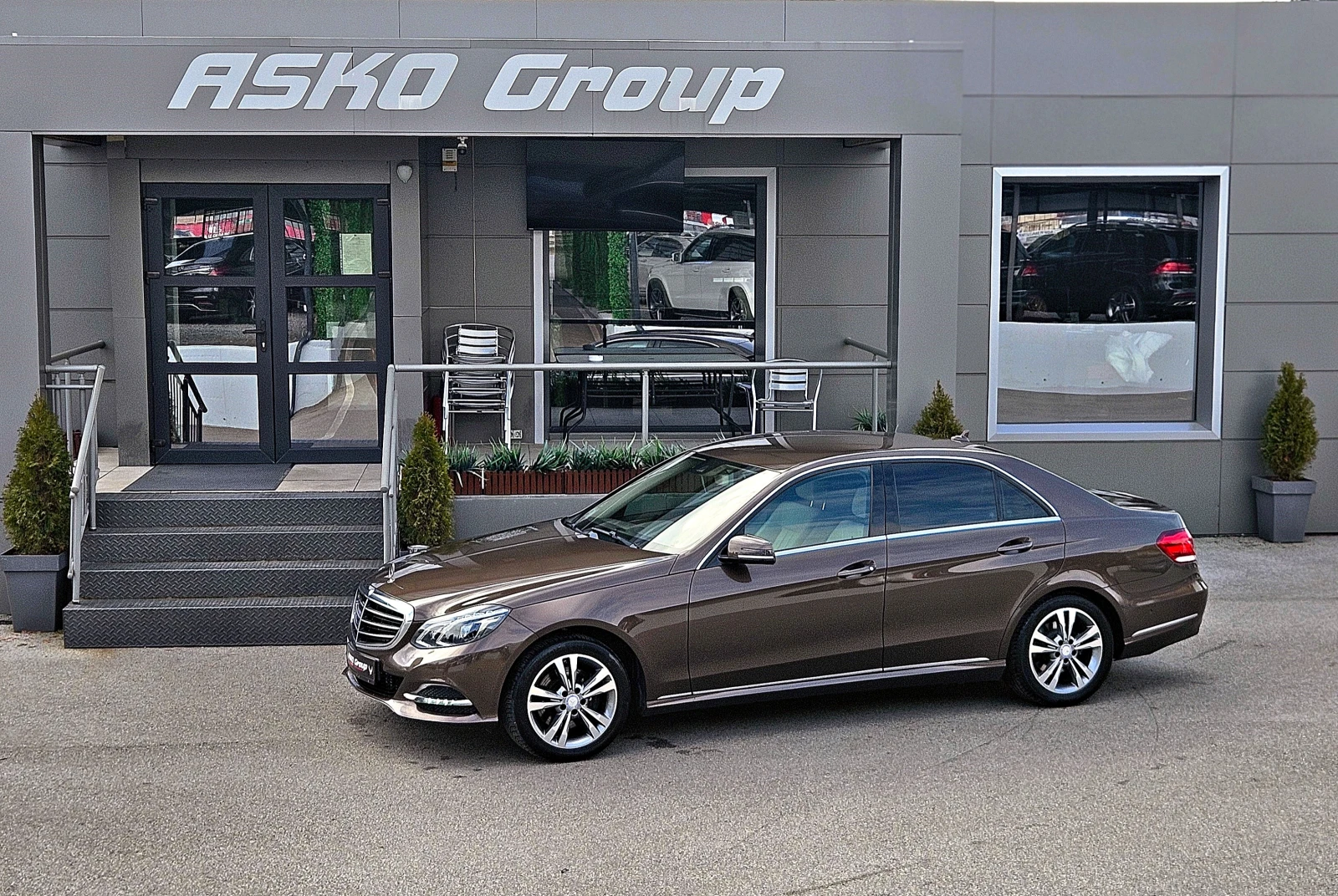 Mercedes-Benz E 350 AMG/4M/FACE/HARMAN/CAMERA/�������/AIRMAT/AMBI/LIZI | Mobile.bg � ����������� 17