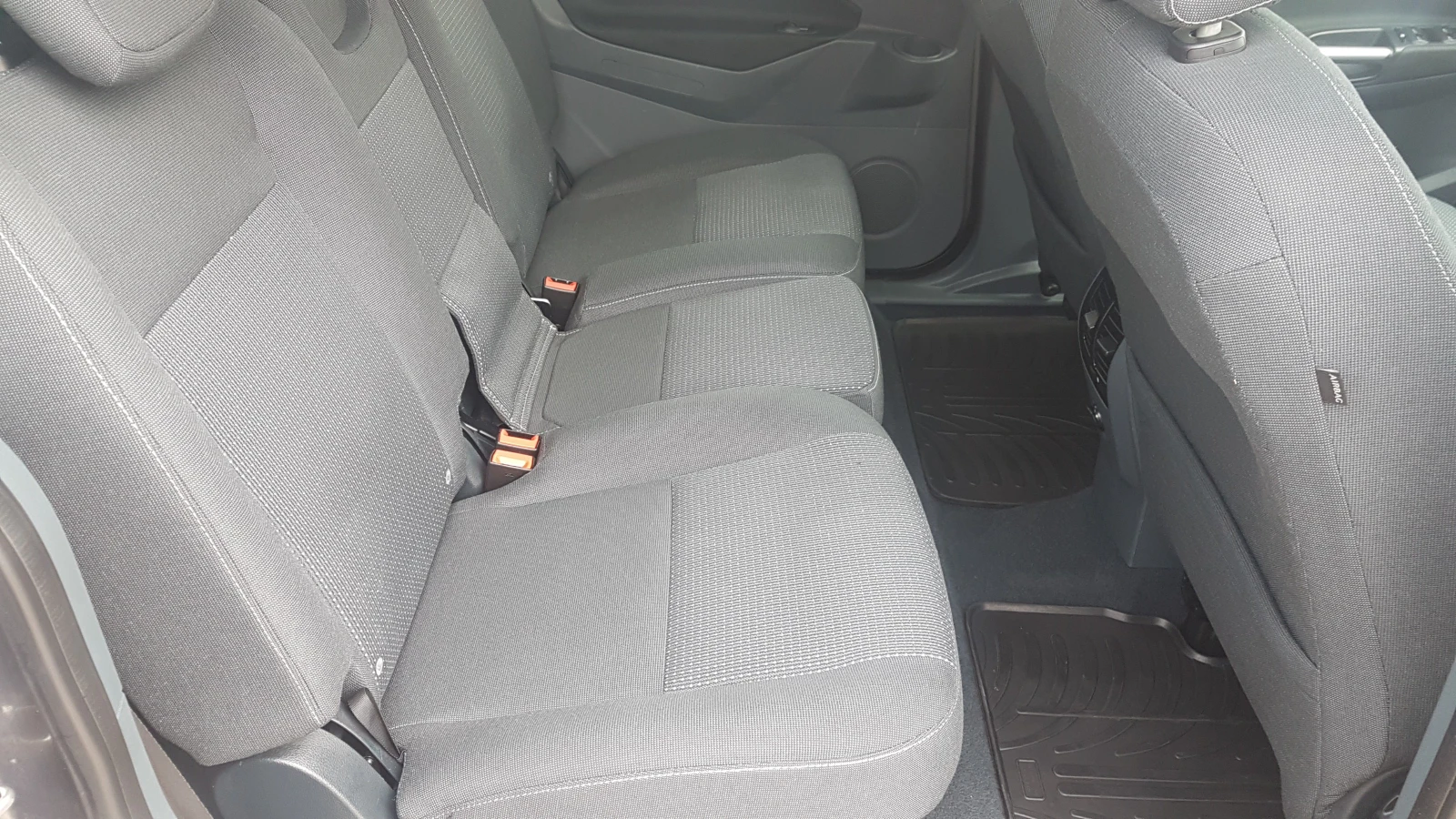 Ford Grand C-Max 1.6TDCI 7места - изображение 10