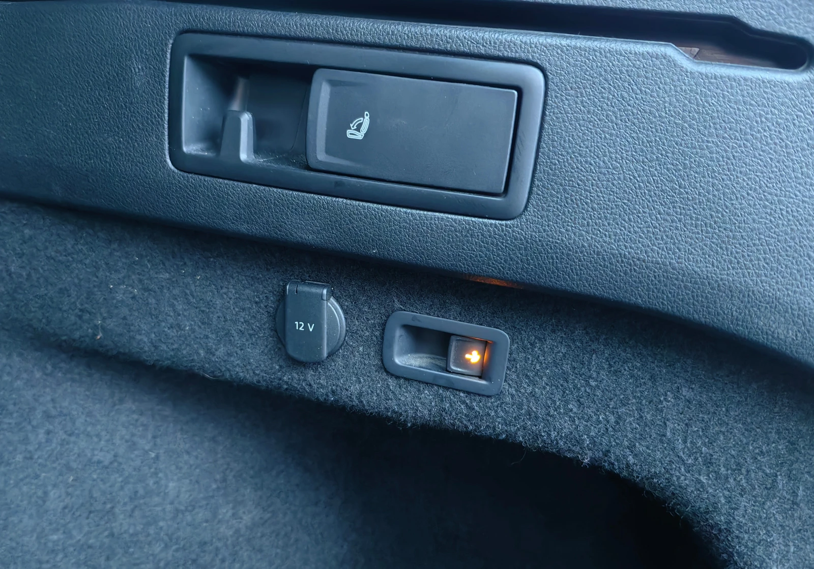 VW Alltrack Фейслифт, снимка 16 - Автомобили и джипове - 53791940