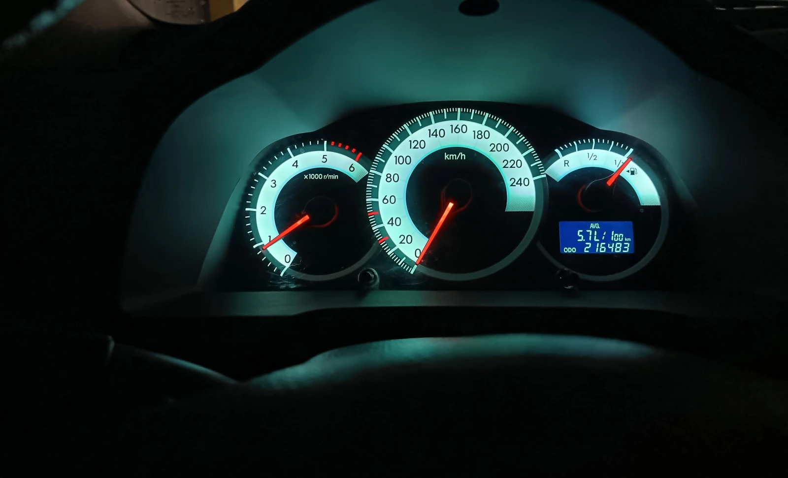Toyota Corolla verso 2.2 D-4D (136 Hp) Facelift, снимка 10 - Автомобили и джипове - 54602301